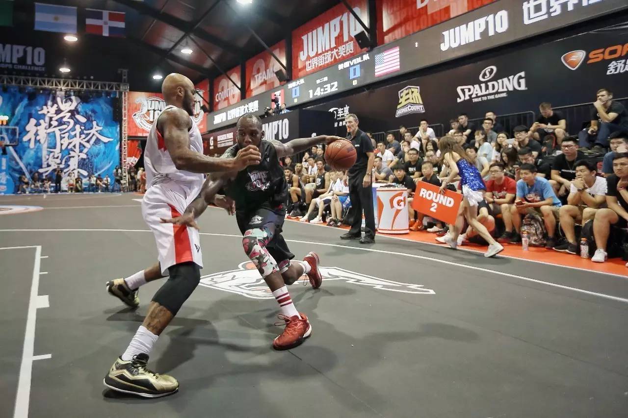 在禁区内获 在禁区内获